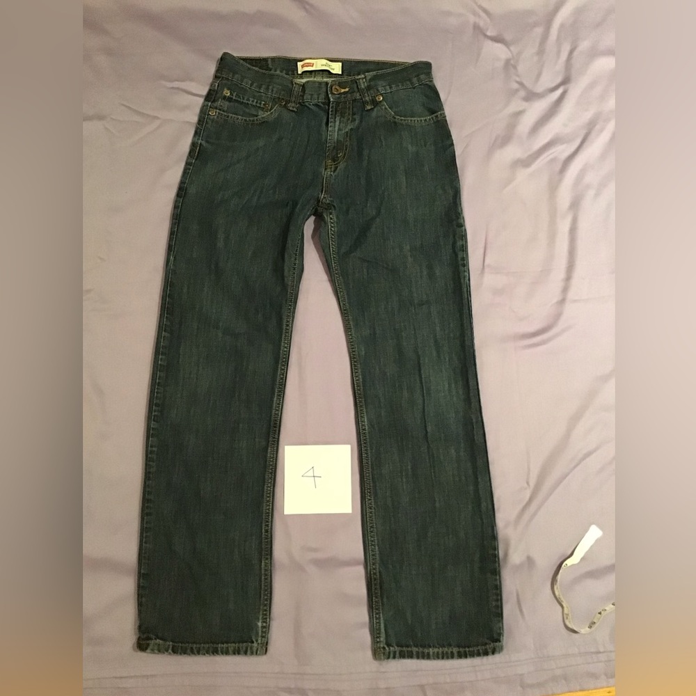 Levi’s jean straight legs